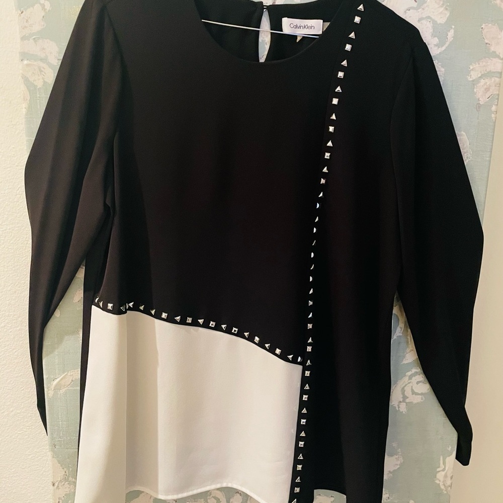 Calvin Klein blouse - Picture 3 of 6